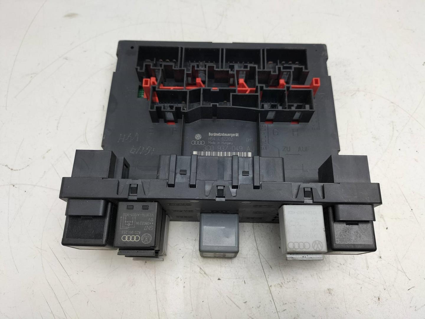 CHEVROLET Leon 2 generation (2005-2012) Fuse Box 3C0937049AJ 19220716