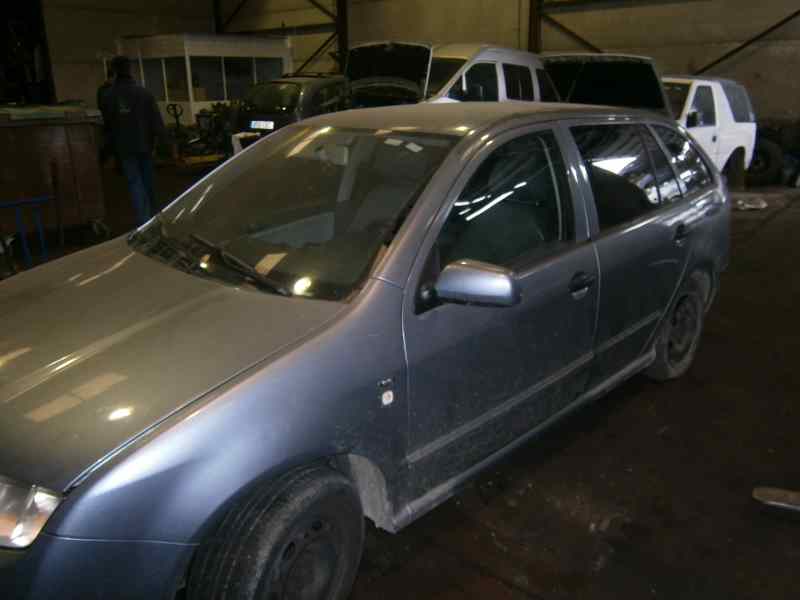 MAZDA Fabia 6Y (1999-2007) Охлаждающий радиатор 6Q0121253R 19036351