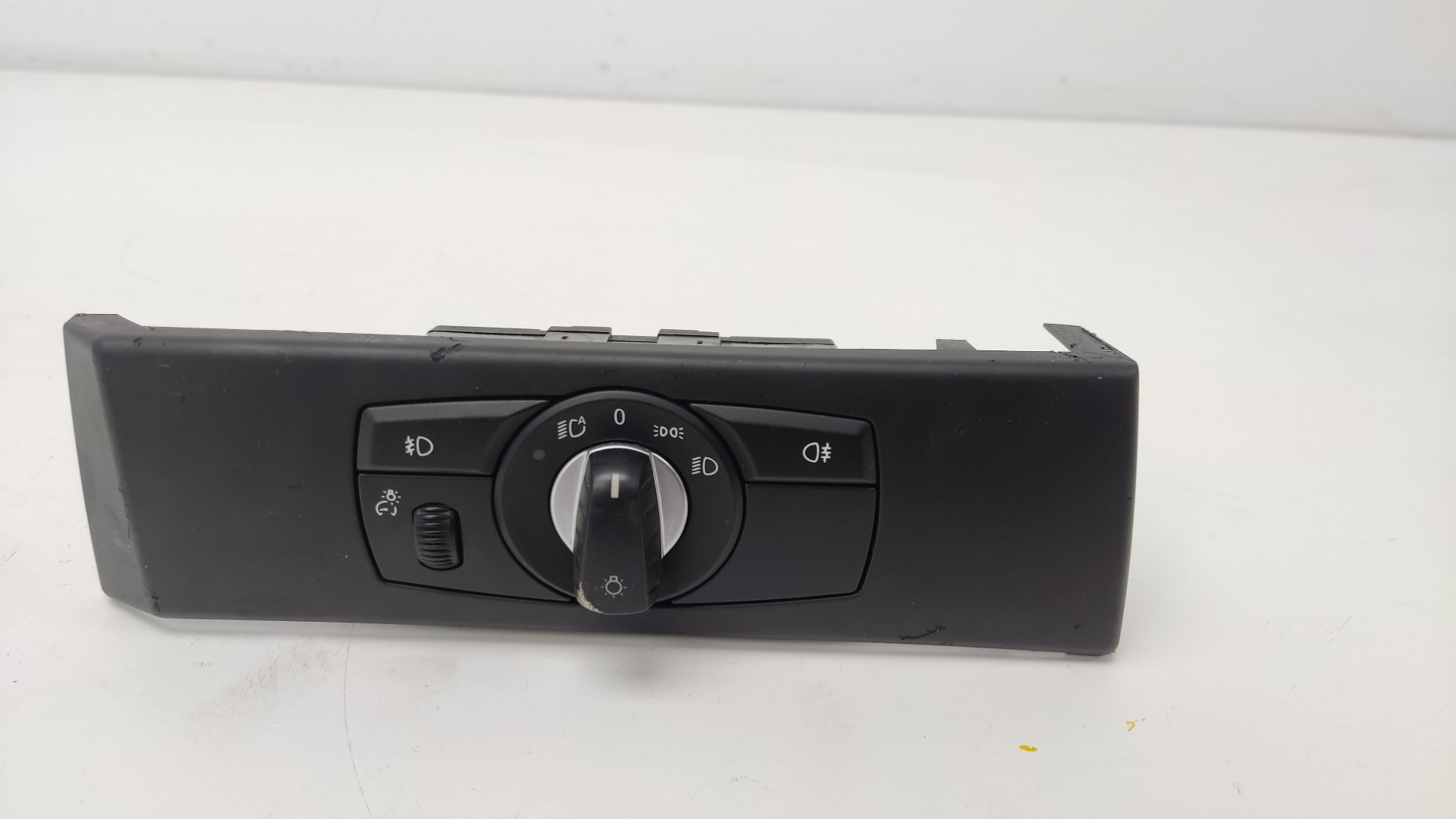 BMW 5 (E60) Headlight Switch Control Unit 6988565 24581903