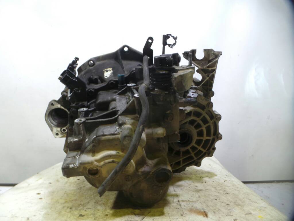 NISSAN X-Trail T30 (2001-2007) Gearbox 8H5, 6VELOCIDADES 19026920