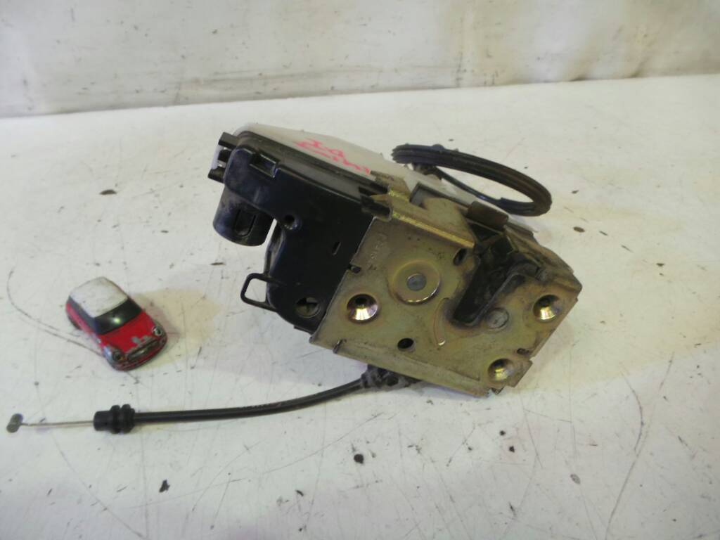 CHEVROLET C3 1 generation (2002-2010) Front Left Door Lock 46982980 18985883