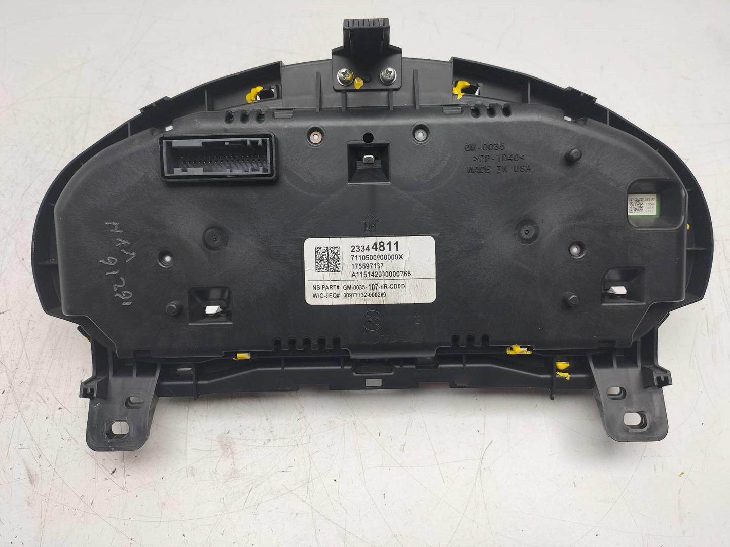 OPEL Insignia A (2008-2016) Speedometer 23344811 19282506