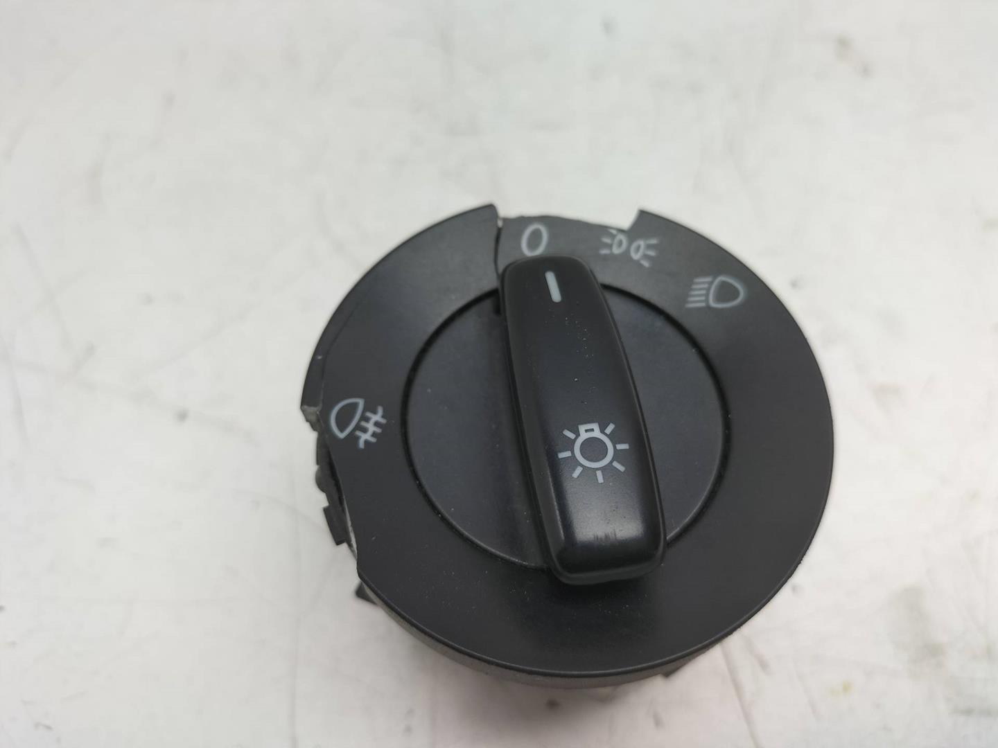 VOLKSWAGEN Passat B6 (2005-2010) Headlight Switch Control Unit 1K0941431P 19029106