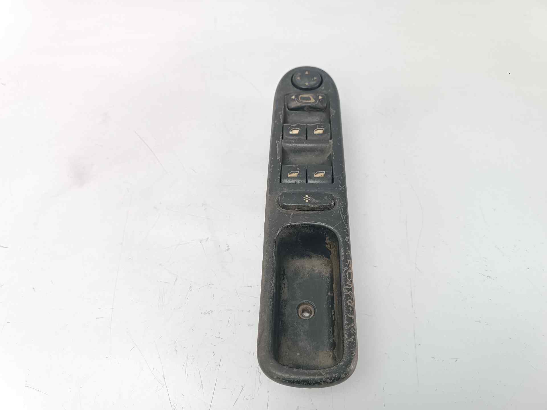 PEUGEOT 307 1 generation (2001-2008) Front Left Door Window Switch 96351623XT, 96351623XT, 00927 23748359