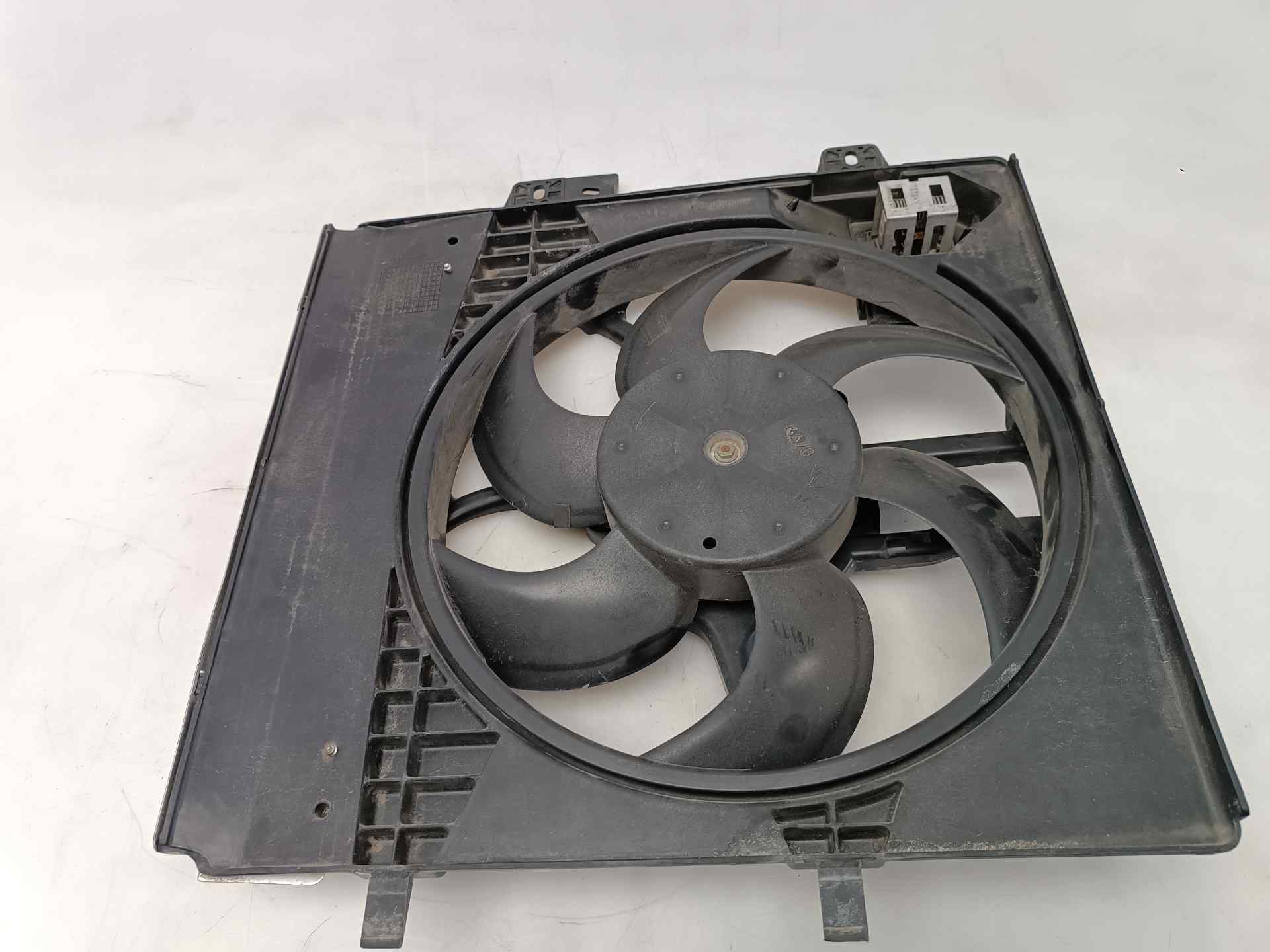 MASERATI Ghibli 3 generation (2013-2024) Difūzoriaus ventiliatorius 9653804080, 9653804080, 34E30100200 24584070
