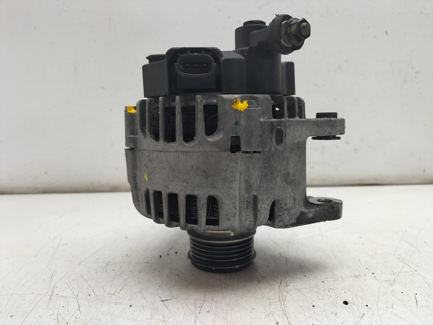 HYUNDAI i30 GD (2 generation) (2012-2017) Ģenerators 373002A600 19283922