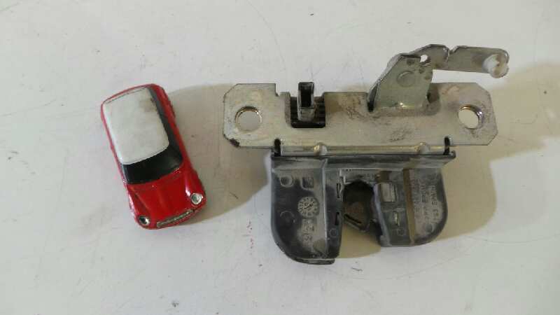 SEAT Cordoba 2 generation (1999-2009) Tailgate Boot Lock 6L6827505A,3PINES 19101864