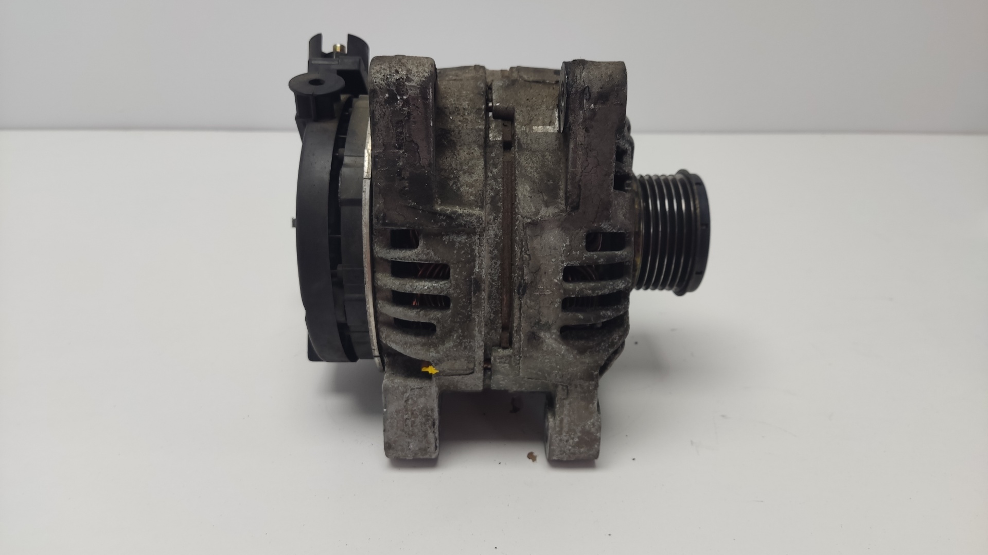 PEUGEOT C4 1 generation (2004-2011) Alternator 9646321880 21069843