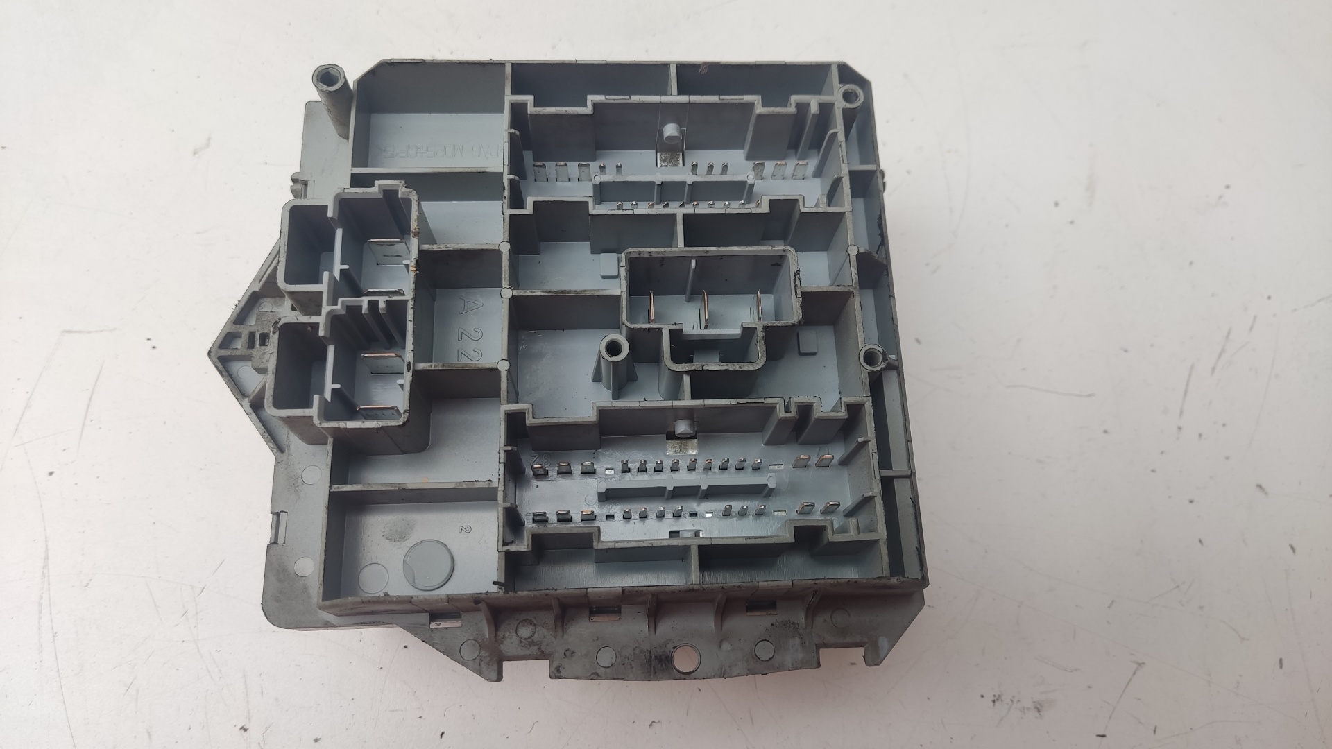 NISSAN GT 937 (2003-2010) Fuse Box 51742420 19539542