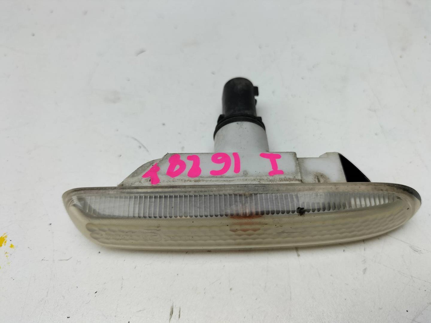 MERCEDES-BENZ 3 Series E46 (1997-2006) Other Body Parts 63132228591 20544319