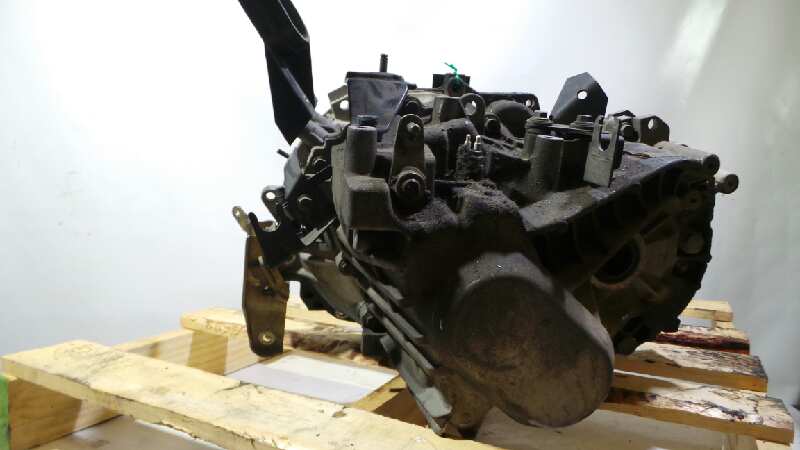 VOLVO S40 1 generation (1996-2004) Gearbox T123875, 141M56L2, P30616141 24580206