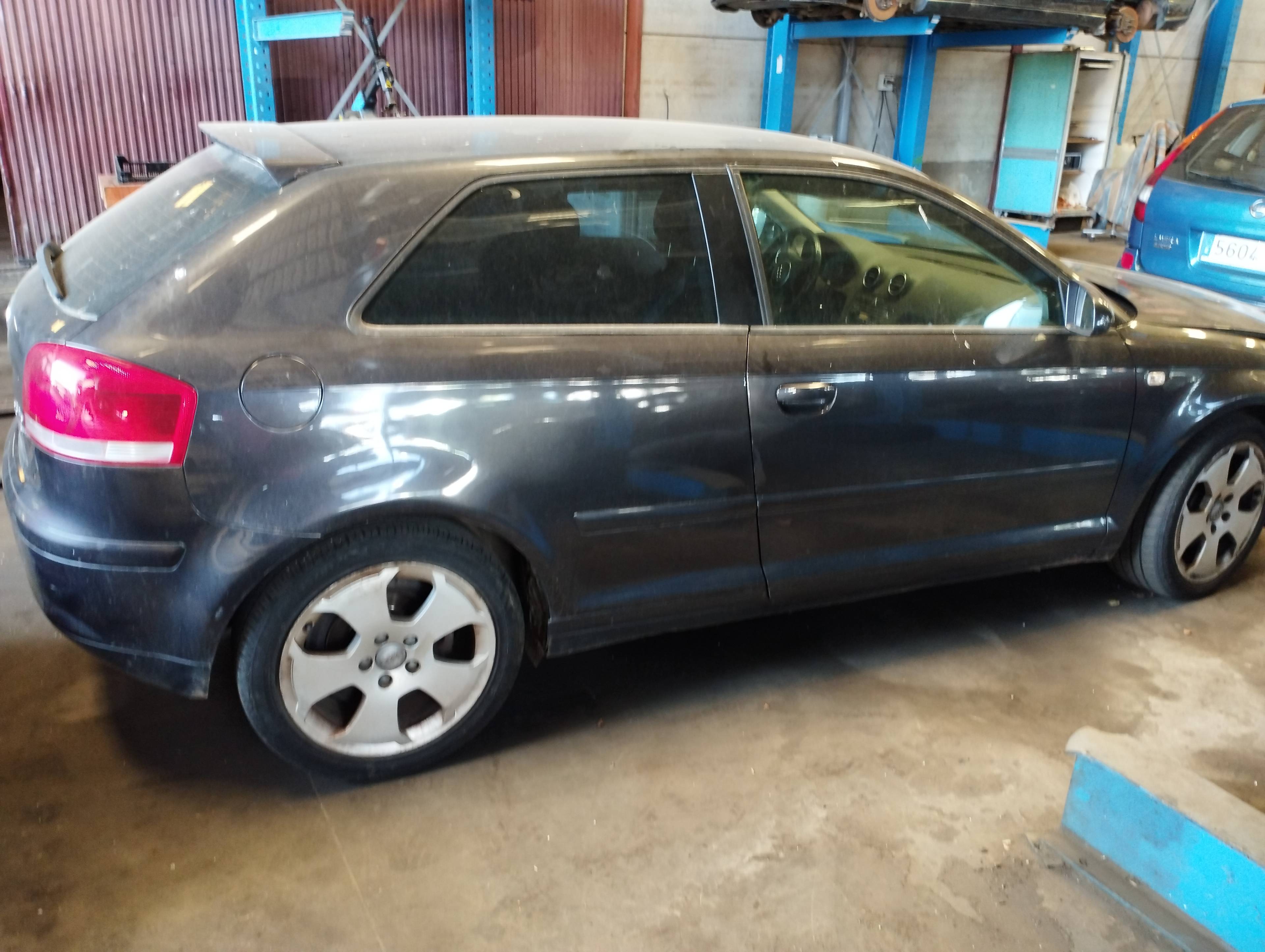 AUDI A3 8P (2003-2013) Autres unités de contrôle 8E0880201S 19183475