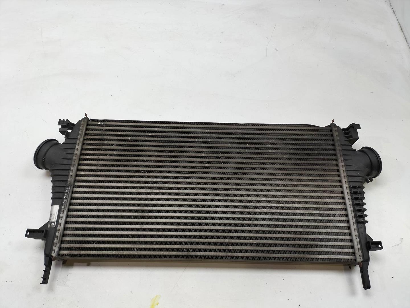 MERCEDES-BENZ Insignia A (2008-2016) Intercooler Radiator 13241751, P1831001, BEHR 19204925