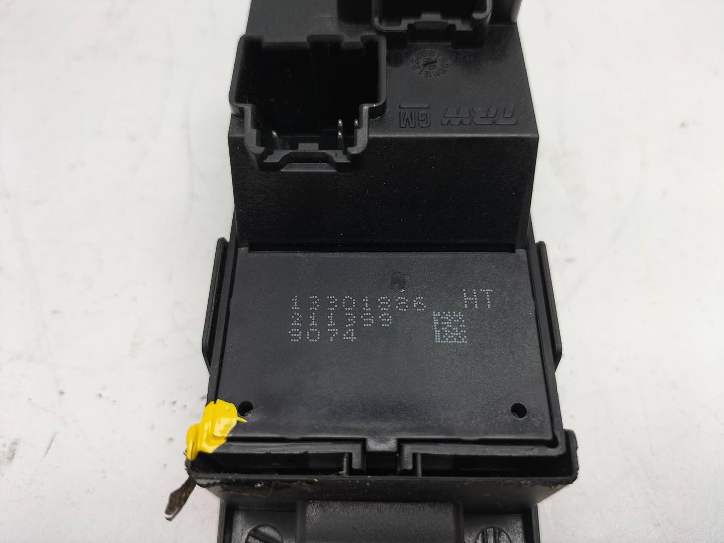 MERCEDES-BENZ Insignia A (2008-2016) Front Right Door Window Switch 13301886,211399,9074 19208301