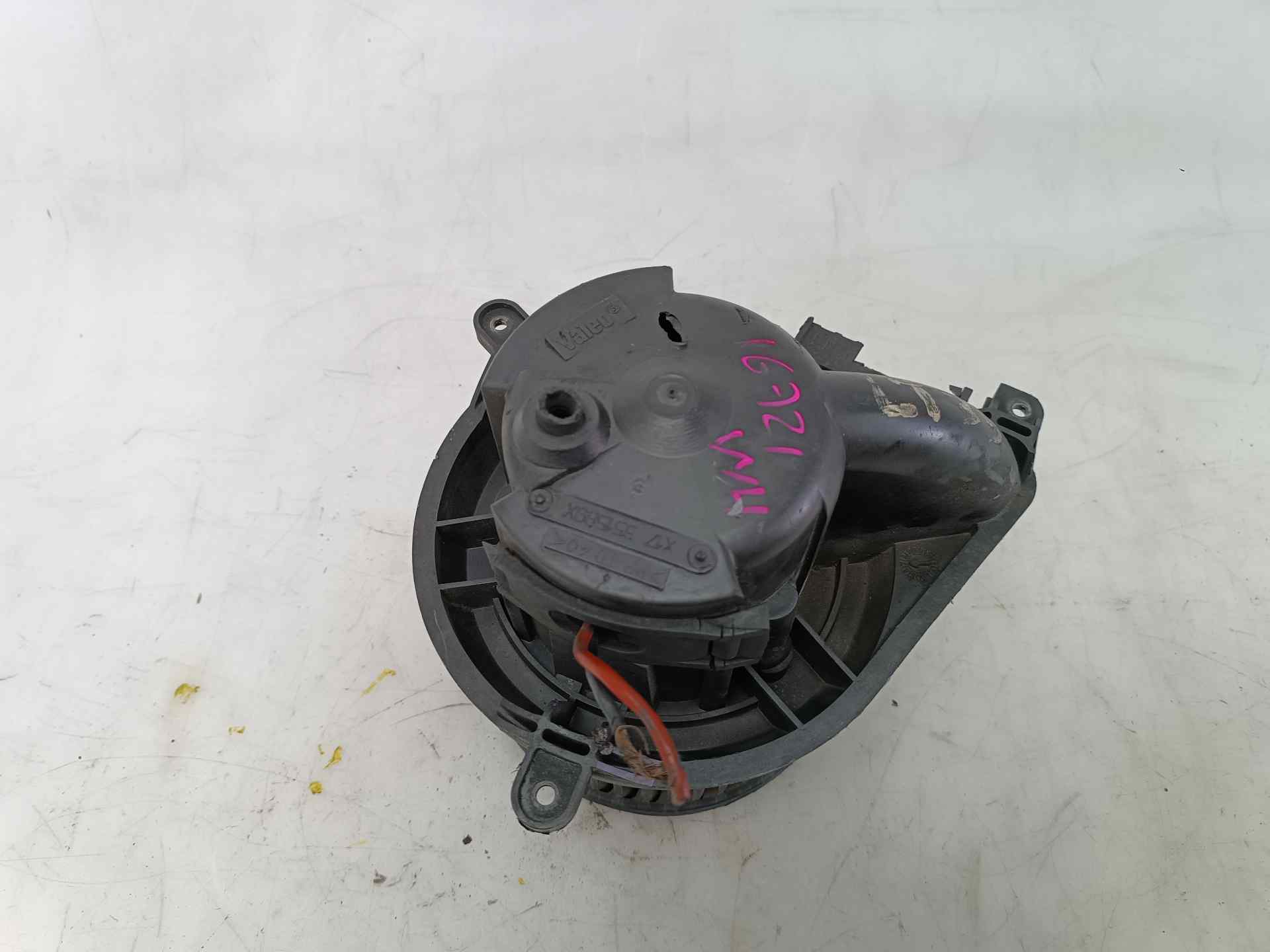 VOLKSWAGEN LT 2 generation (1996-2006) Heater Blower Fan X17651589X 25915225