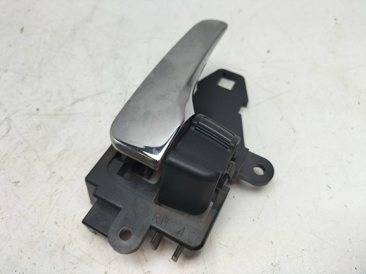 TOYOTA Outlander 2 generation (2005-2013) Other Interior Parts MN105360 19227525