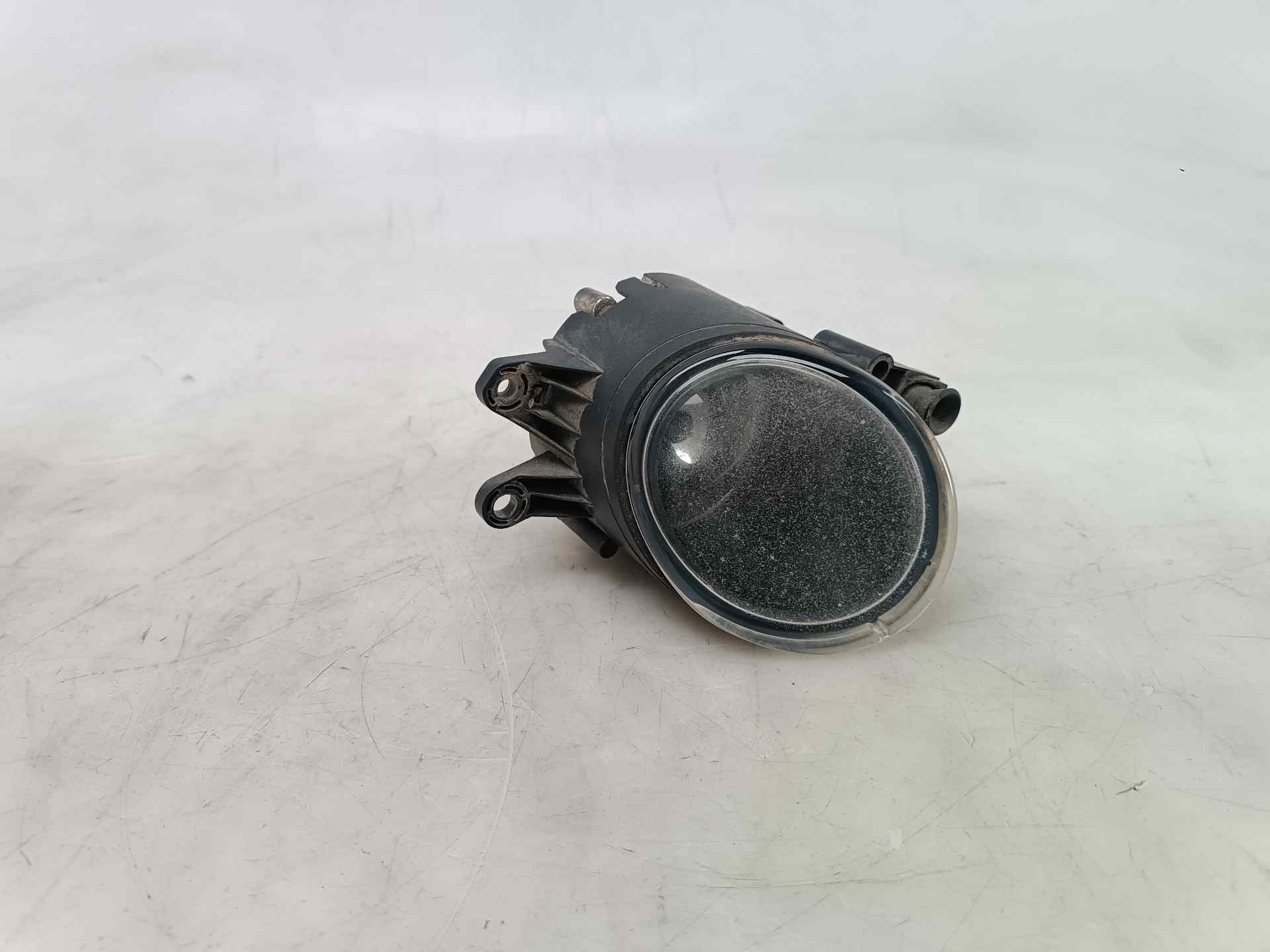 SUZUKI A4 B6/8E (2000-2005) Front Left Fog Light 8EO941699,8EO941699,0305063001 24592127