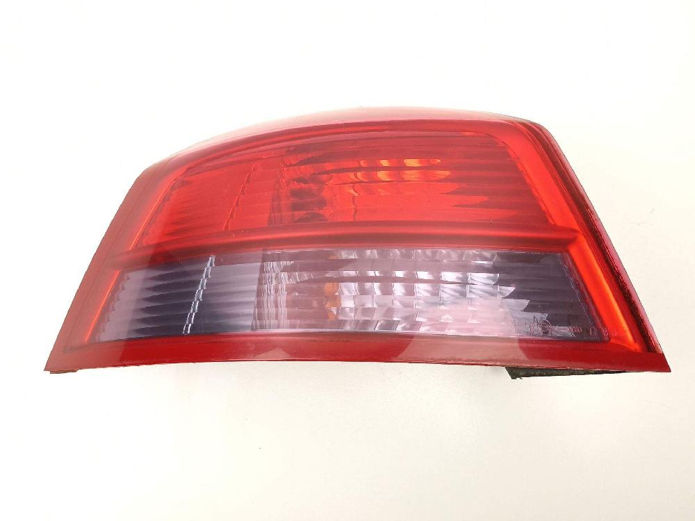 Pisca tras esquerdo G9T 702,G9T 703 8200014359 de Renault Vel satis (bj0_) 2002-0 150 CV - pieza usada