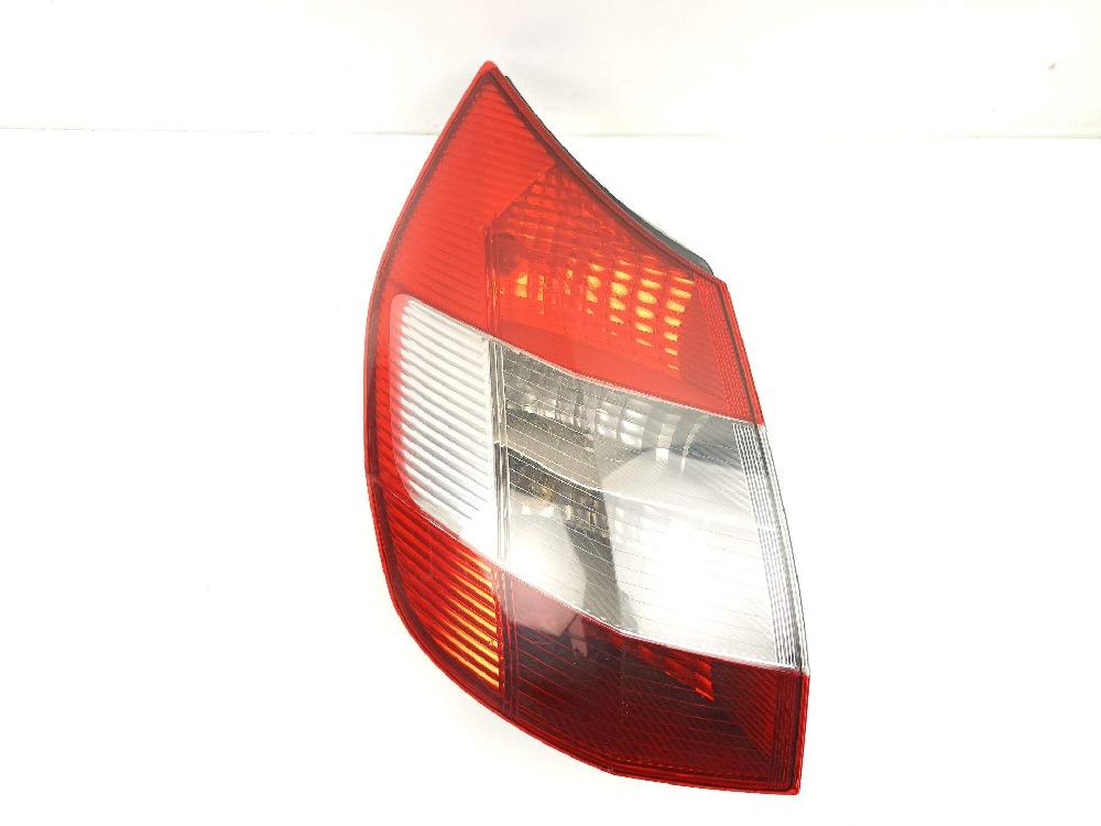 Feu arrière gauche F9Q 803,F9Q 804,F9Q 816,F9Q 818 8200493374 de Renault Scénic ii (jm0/1_) 2003-2006 131 CV con 262097 km - pieza usada
