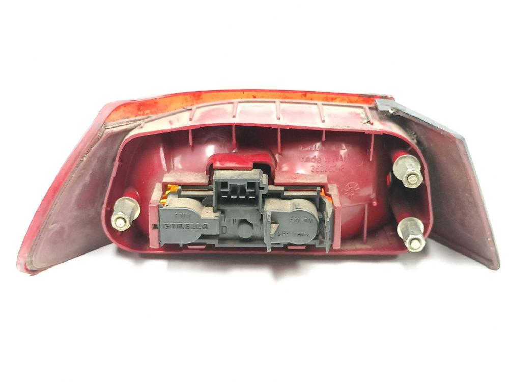 Rear lamp rh AR 33601,AR 67501 60579851 de Alfa romeo 145 (930_) 1994-1999 90 CV con 214312 km - pieza usada