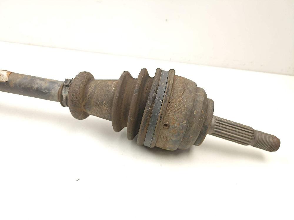 Transmisión delantera izquierda F8Q 630,F8Q 632 7700110484 de Renault Kangoo (kc0/1_) 2005-2026 64 CV con 240129 km - pieza usada