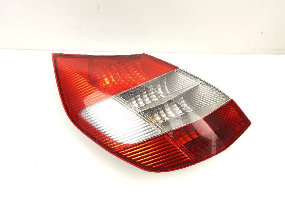 Feu arrière gauche F9Q 803,F9Q 804,F9Q 816,F9Q 818 8200493374 de Renault Scénic ii (jm0/1_) 2003-2006 131 CV con 262097 km