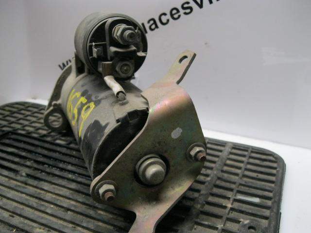 Starter motor AEW,AKJ 0001110100 de Audi A8 d2 (4d2, 4d8) 1994-2005 230 CV - pieza usada