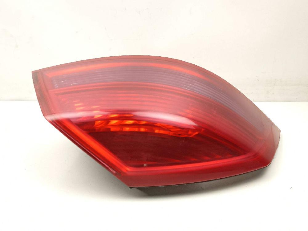 Pisca tras esquerdo G9T 702,G9T 703 8200014359 de Renault Vel satis (bj0_) 2002-0 150 CV - pieza usada