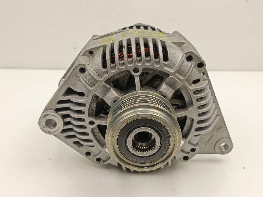 Alternador F8Q 620,F8Q 622,F8Q 624 7700436626 de Renault Megane i classic (la0/1_) 1997-2001 64 CV con 287493 km - pieza usada