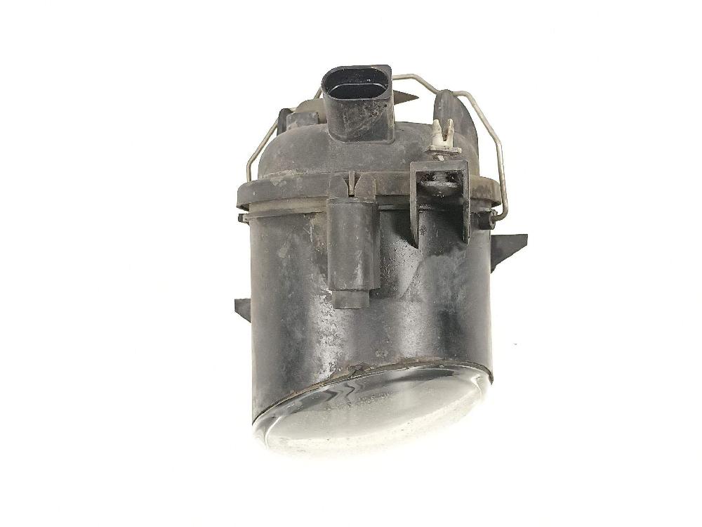 Faro antiniebla izquierdo BJB,BKC,BLS,BXE 5P0941699A de Seat Altea (5p1) 2004-2015 105 CV con 245755 km - pieza usada