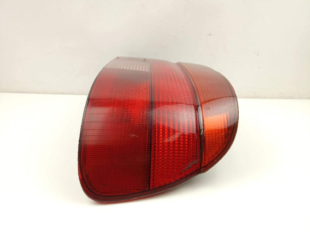 Pisca tras direito 204D1 63218363558 de Bmw 5 (e39) 2000-2003 136 CV con 302576 km - pieza usada